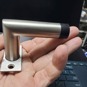 1303 L型轉角門檔